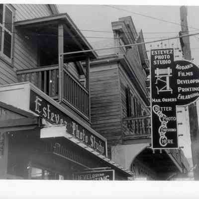 Estevez Photo Studio