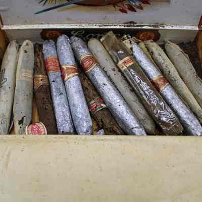 Hernan Cortez Cigar Box with Contents: © Key West Art & Historical Society