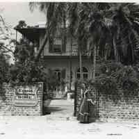 Hemingway Home Entrance