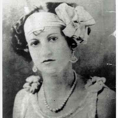 Elena Milagro Hoyos Portrait