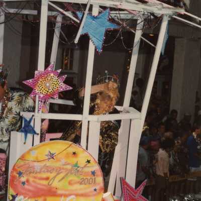 Fantasy Fest king and queen float.