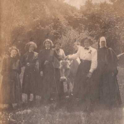 Unknown nun and girls