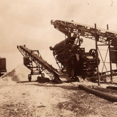 Old Seven Mile Bridge construction