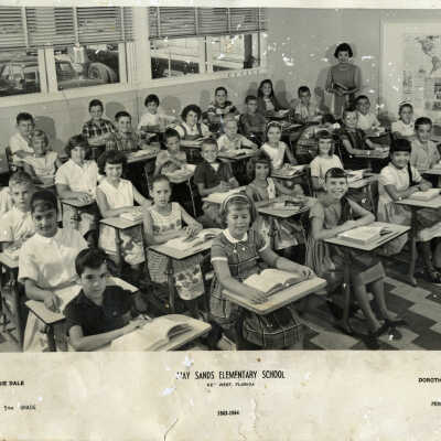 May Sands Elementary School Class Photo