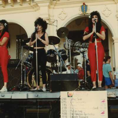 The Spectrelles on stage singing.