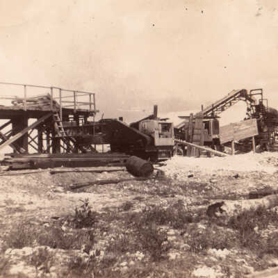 Old Seven Mile Bridge construction