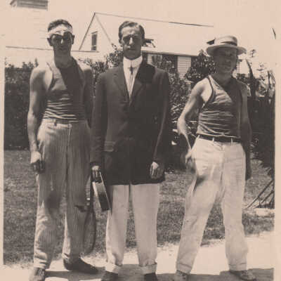 Unknown men with tennis rackets: Copyright: © Key West Art & Historical Society; Origformat: Print-Photographic