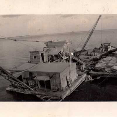 Old Seven Mile Bridge construction: Copyright: © Key West Art & Historical Society; Origformat: Print-Photographic