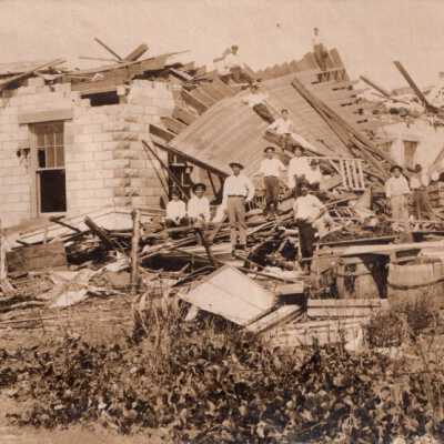 Damaged Manuel Lopez & Co. Factory building: Copyright: © Key West Art & Historical Society; Origformat: Print-Photographic