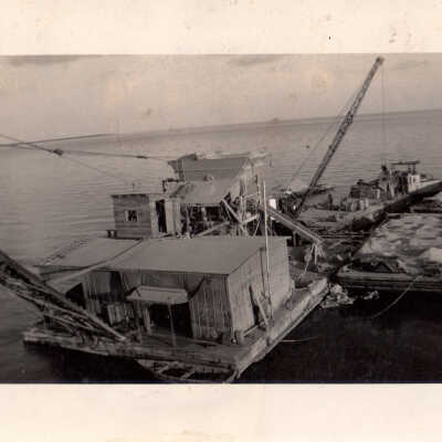 Old Seven Mile Bridge construction