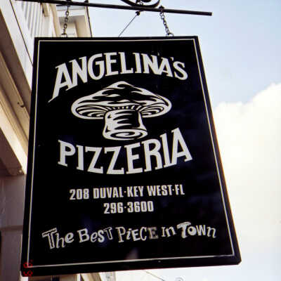 Angelina's Pizzeria Sign