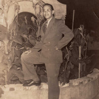 John Spottswood at Pena's Garden of Roses