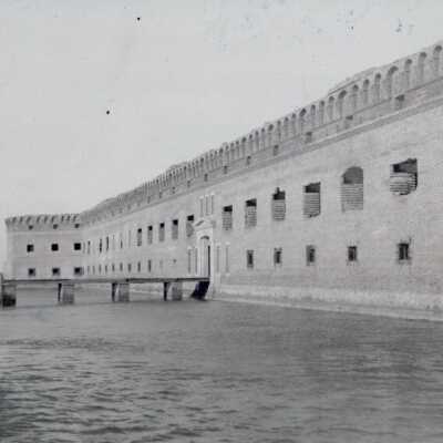 Fort Jefferson Entrance: Copyright: © Key West Art & Historical Society; Origformat: Print-Photographic; Resolution: 300 dpi