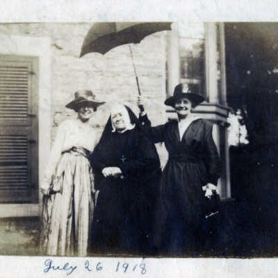 Leona Mouton, Sister Maurice and Mrs. Mouton at Hochelaga
