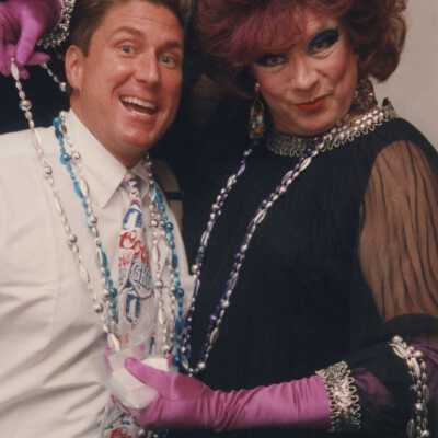 Two unknown people at the award ceremony.