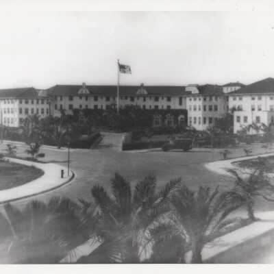 Entrance to the Casa Marina Hotel