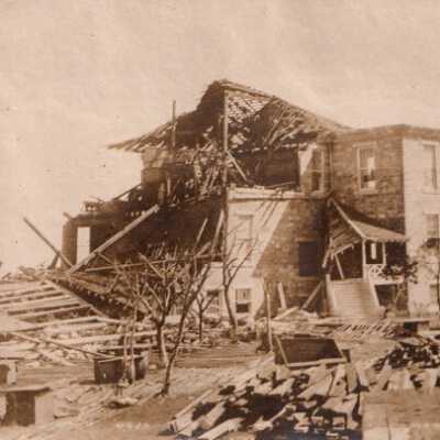 Damaged buildings: Copyright: © Key West Art & Historical Society; Origformat: Print-Photographic