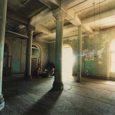 The gallery on the first floor.