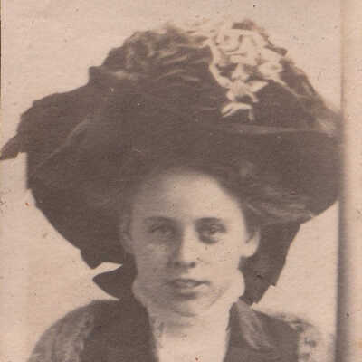 Unknown woman