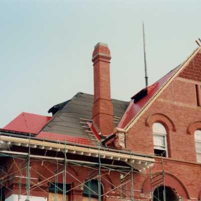 The second and third exterior floors.