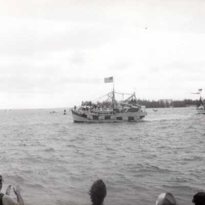 Shrimp boat decorated as "Sunset at Mallory Square": Copyright: © Key West Art & Historical Society; Origformat: Print-Photographic