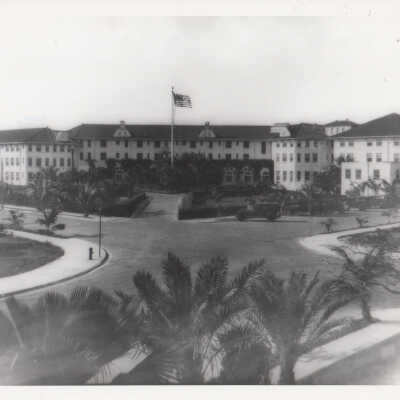 Entrance to the Casa Marina Hotel