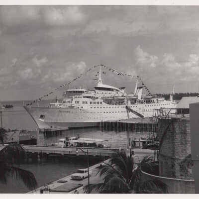 Cruise ship SUNWARD at Mallory Square