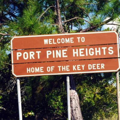 Port Pine Heights Sign