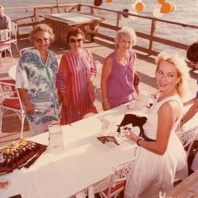 Unknown woman at some sort of FF party.