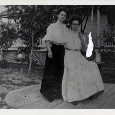 Lorena and Jennie Bethel