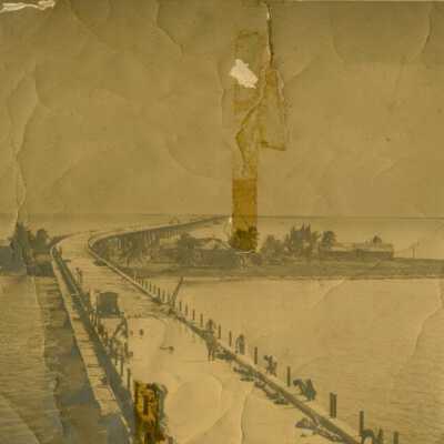 Old Seven Mile Bridge construction: Copyright: © Key West Art & Historical Society; Origformat: Print-Photographic
