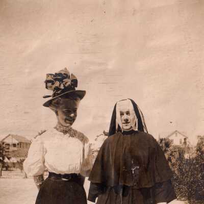 Unknown woman and nun: Copyright: © Key West Art & Historical Society; Origformat: Print-Photographic