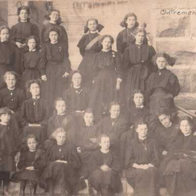 Isabel and a group of women at Outremont: Copyright: © Key West Art & Historical Society; Origformat: Print-Photographic