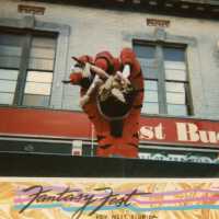 A tiger paw on the roof of Fast Buck Freddie