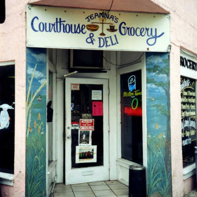 Jeanna's Courthouse Grocery & Deli