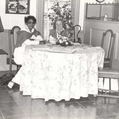 Two unknown women: Copyright: © Key West Art & Historical Society; Origformat: Print-Photographic