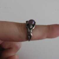          Ring
   
