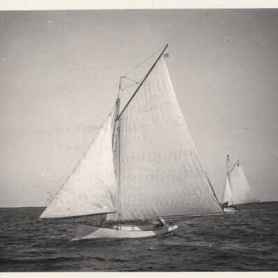 Gaff-rigged sponge boat