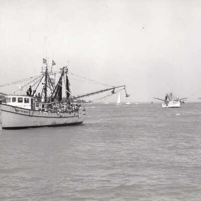 MISS TO NICEY Shrimp Boat