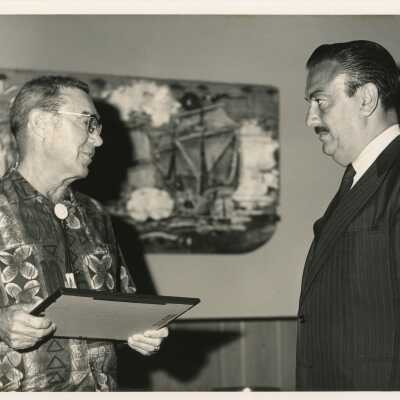 Unknown men talking to each other