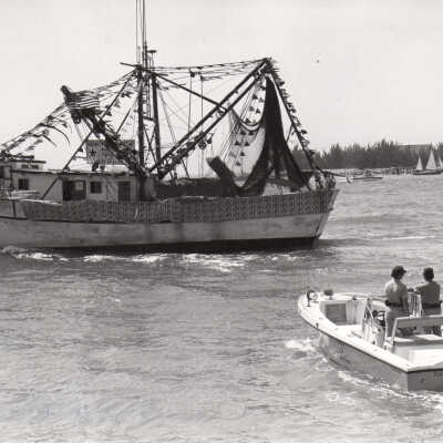 Shrimp Boat SUN HIPPIE