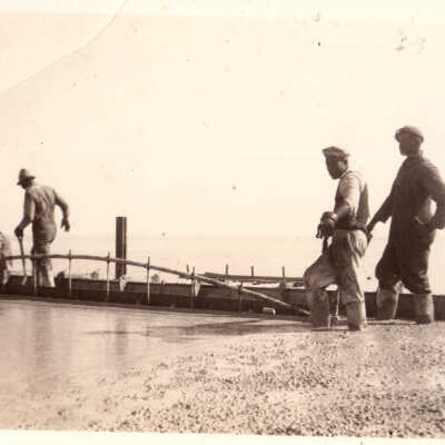 Old Seven Mile Bridge construction