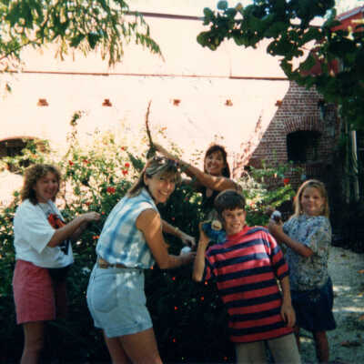 Christmas Tree Decorating at Fort East Martello