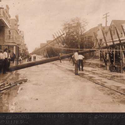 Storm damage on Duval Street: Copyright: © Key West Art & Historical Society; Origformat: Print-Photographic