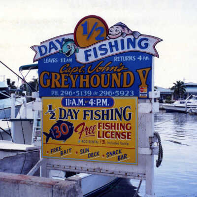 Captain John's Greyhound V Sign