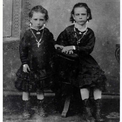 Myrtle and Carolina Messina