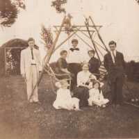          A group on a glider; Copyright: © Key West Art & Historical Society; Origformat: Print-Photographic
   