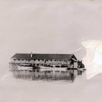 Florida East Coast Railway workers' houseboat: Copyright: © Key West Art & Historical Society; Origformat: Print-Photographic