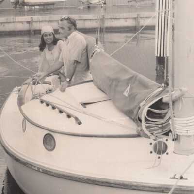 Couple on a sailboat: Copyright: © Key West Art & Historical Society; Origformat: Print-Photographic