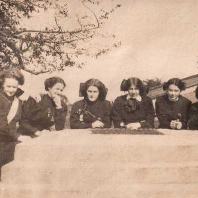 Group of girls: Copyright: © Key West Art & Historical Society; Origformat: Print-Photographic